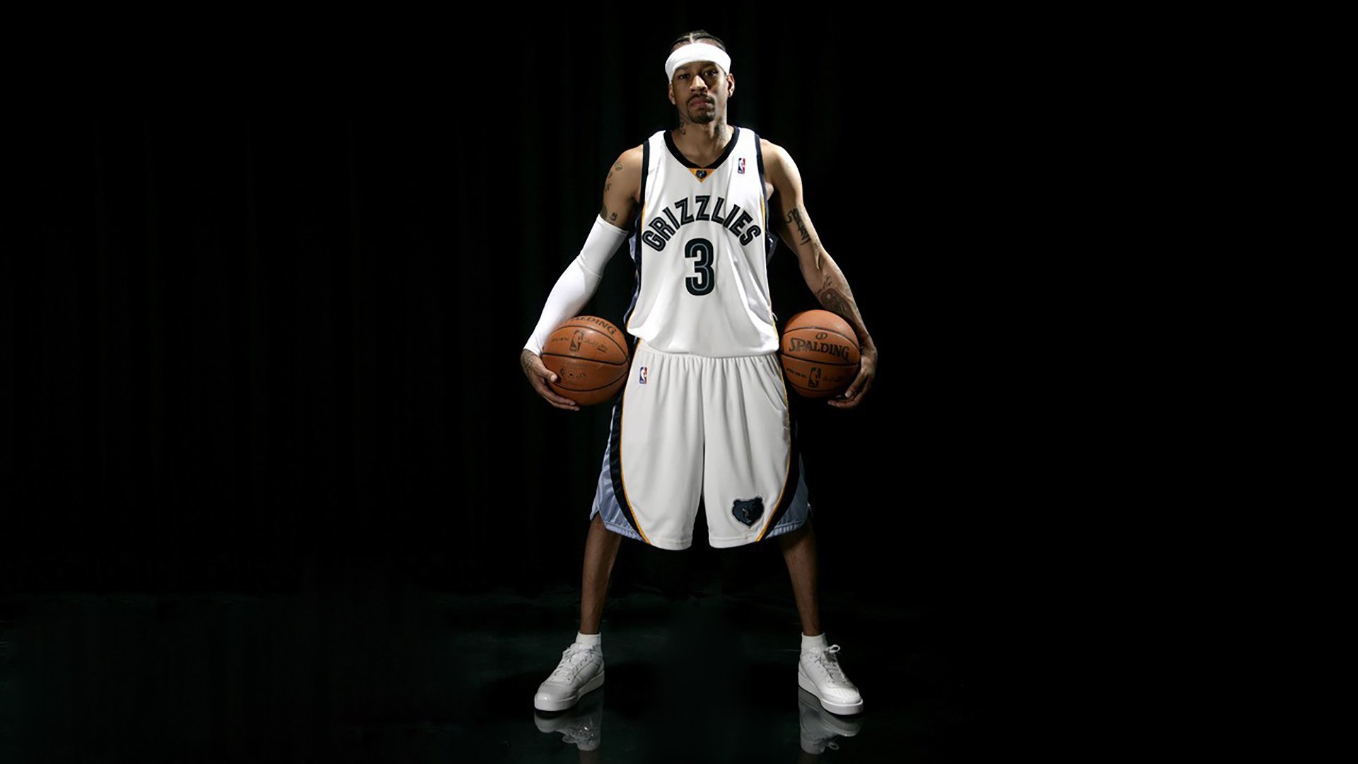 中小学篮球开展节假日训练营促进持续学习，寒假篮球训练营宣传