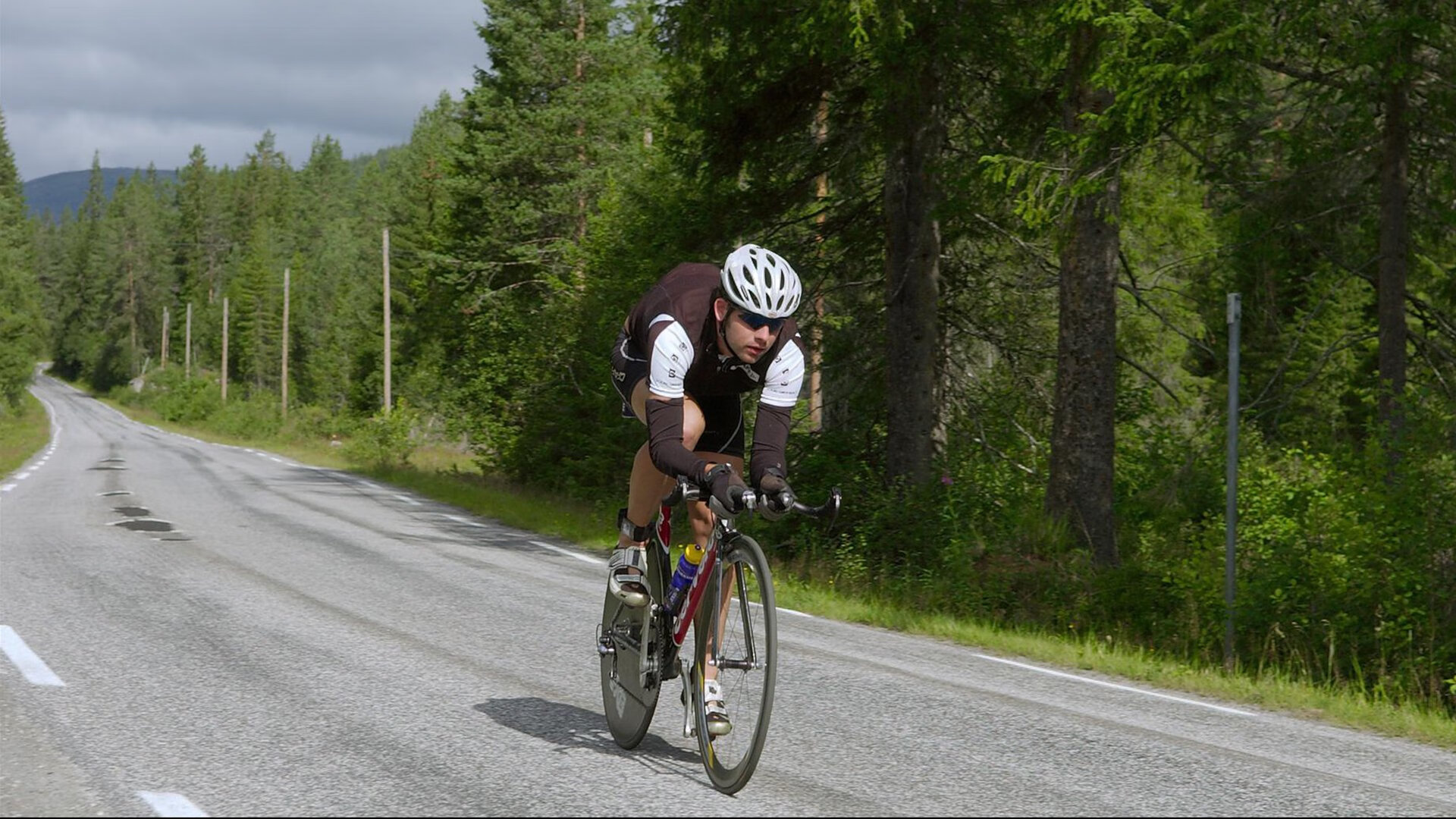 戴维·帕特森凭借出色的全局把控，帮助袋鼠队轻松击败对手，戴维a帕特森